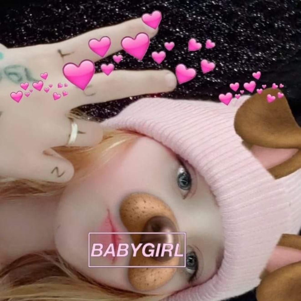 Meet your Posher, Alexis